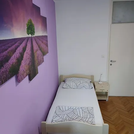 Maja Apartment *