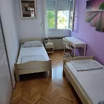 Maja Апартаменты *